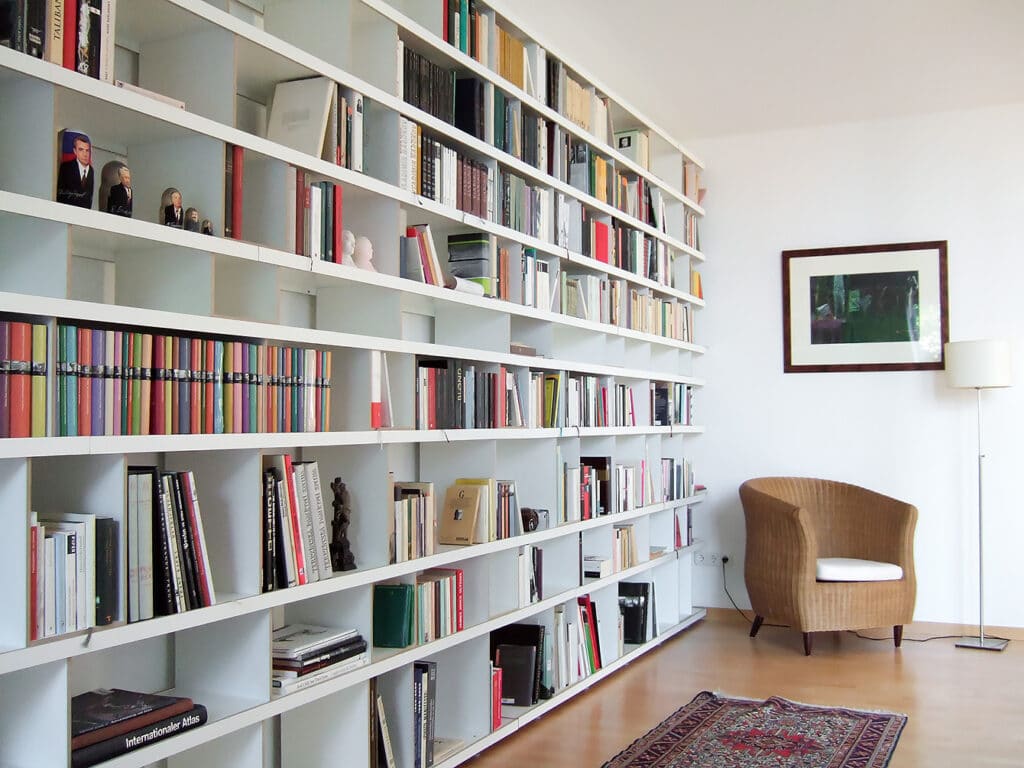 BücherRegal BRR mit Sessel & Teppich