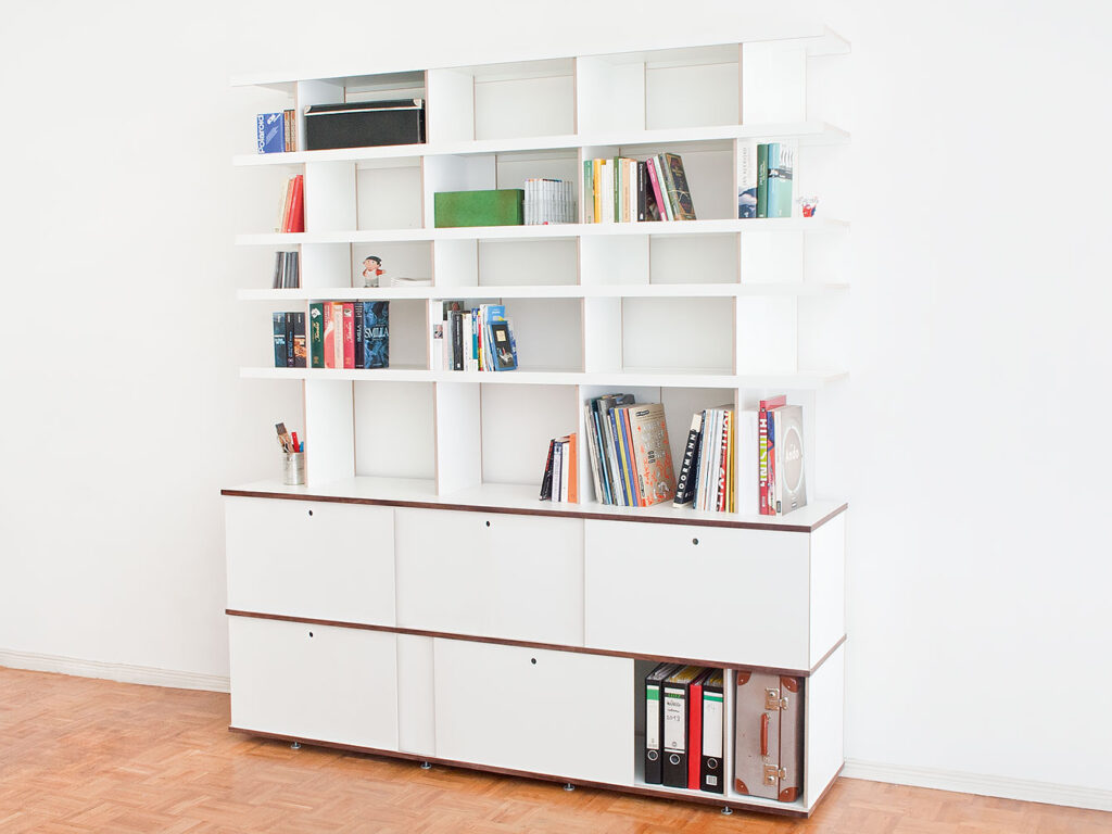 System SBS mit offenen Regal und geschlossenen Schrank