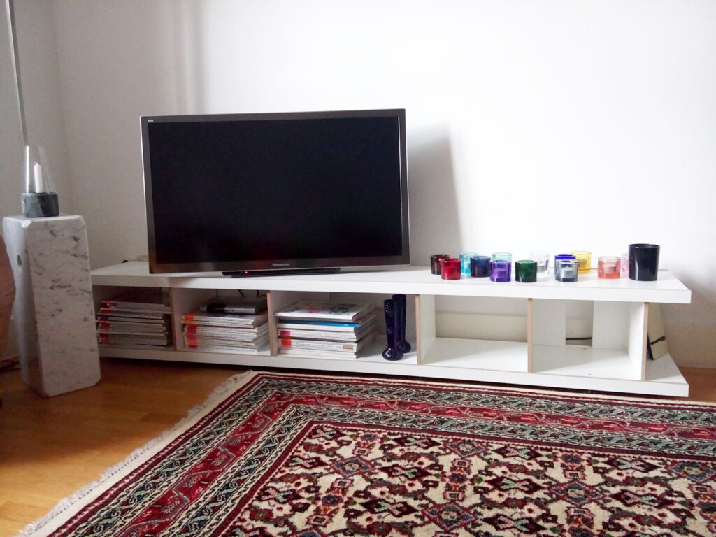 BücherRegal als Sideboard bei Marcel