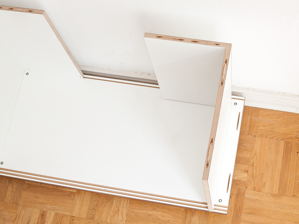 Sockel mit Stützelementen